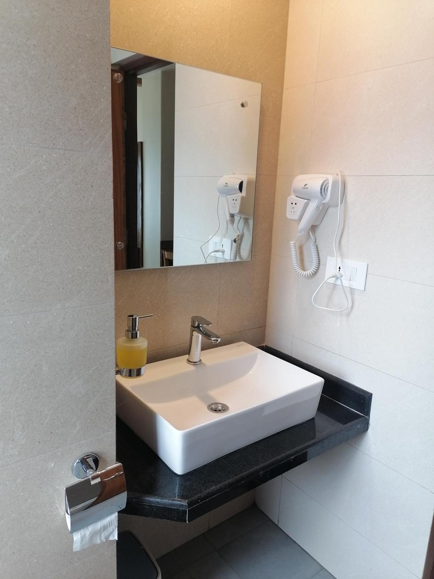 Urban Boutique Hotel פוקהרה מראה חיצוני תמונה