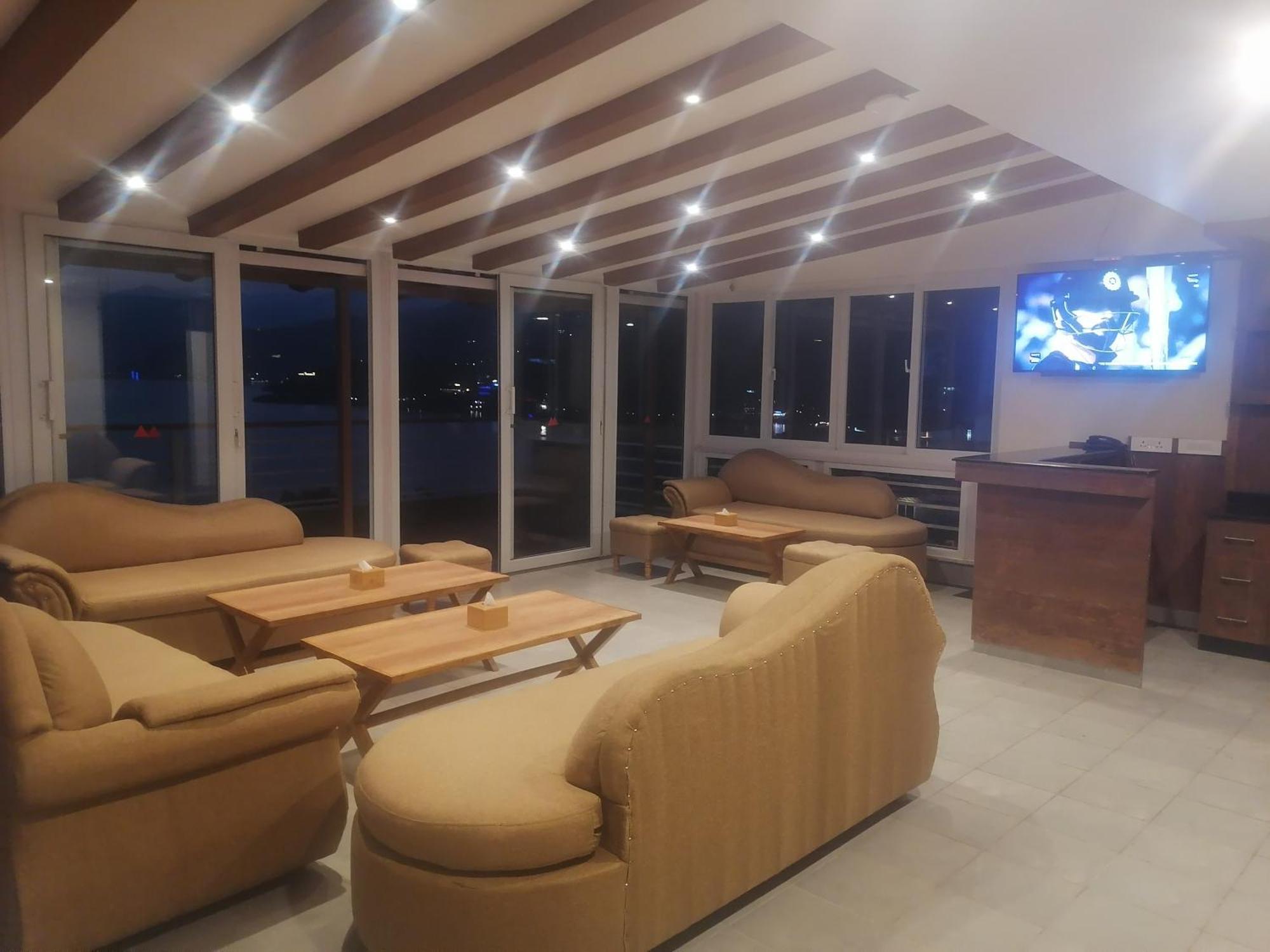 Urban Boutique Hotel פוקהרה מראה חיצוני תמונה
